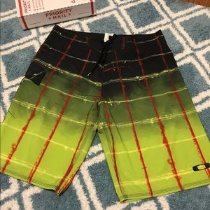 Oakley Board Shorts Size 33